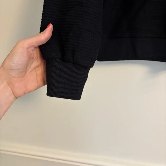 Varley Black Ribbed Top - Picture 4 of 9